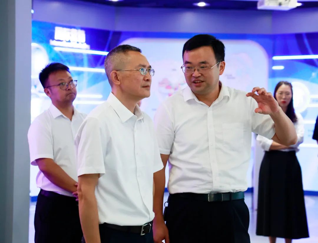 1728883910492197.jpg 640 (1).jpg